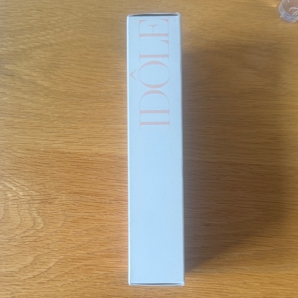 Lancome Idole Le Parfum - 1.7oz brand new in box - Picture 3 of 5